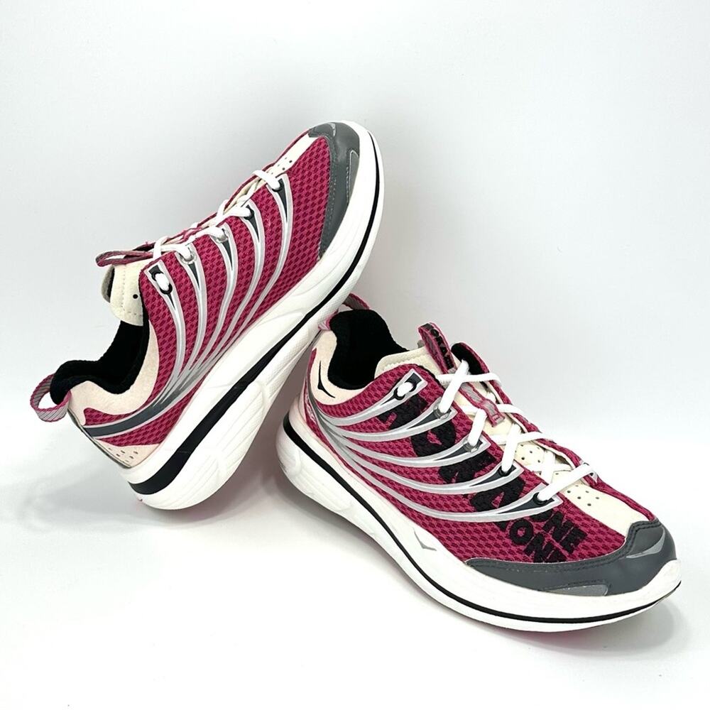 Hoka One One Kailua Tarmac Women Running Shoe/Sneaker Size 7 Pink/White Athletic